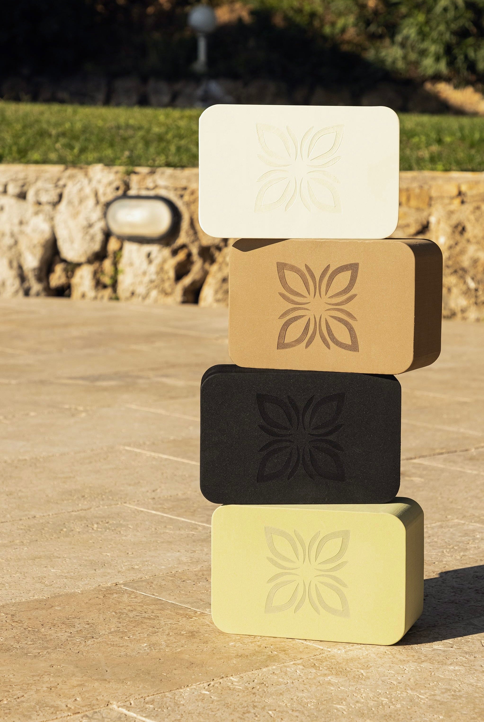 Mehr als nur ein Block: Wie Yoga-Blöcke deine Praxis bereichern